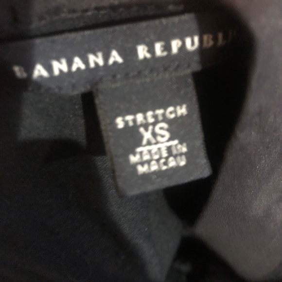 Xs banana republic top with beautiful accent - Picture 2 of 4